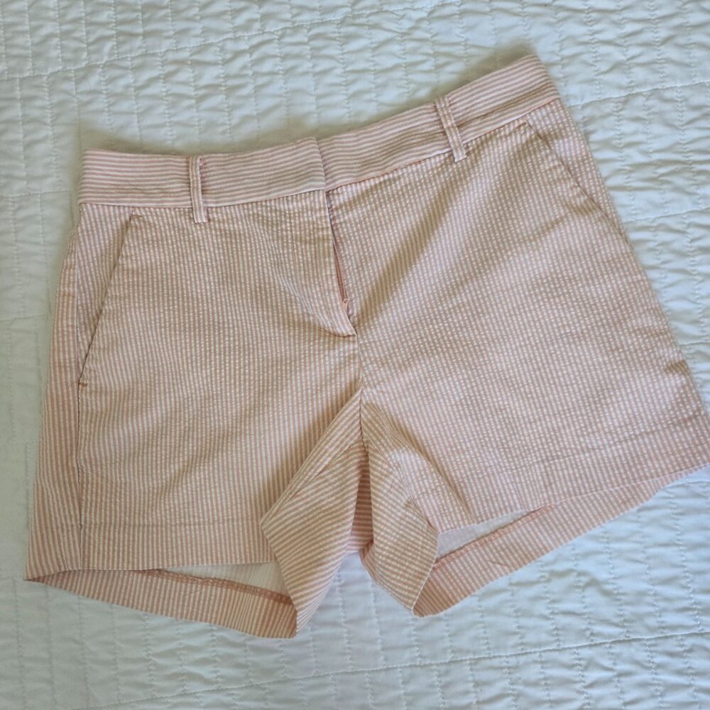 3 for $15 - LOFT Curvy Riviera Seersucker Shorts Curvy